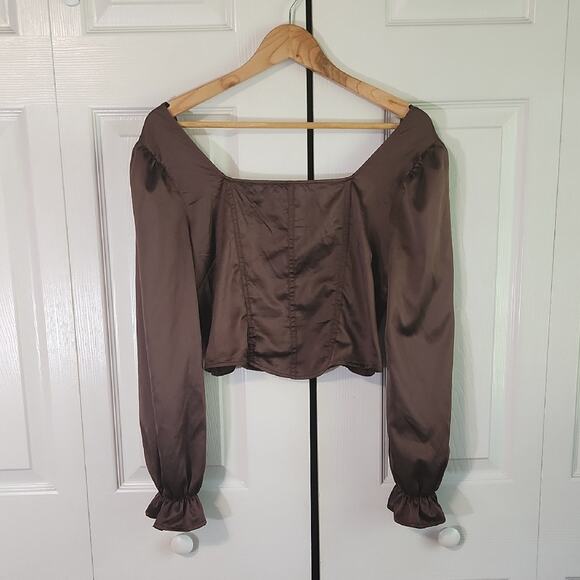Womens Brown Silky Top Size SM Cropped Balloon Sleeves Smocked Y2K Neutral - Picture 1 of 9